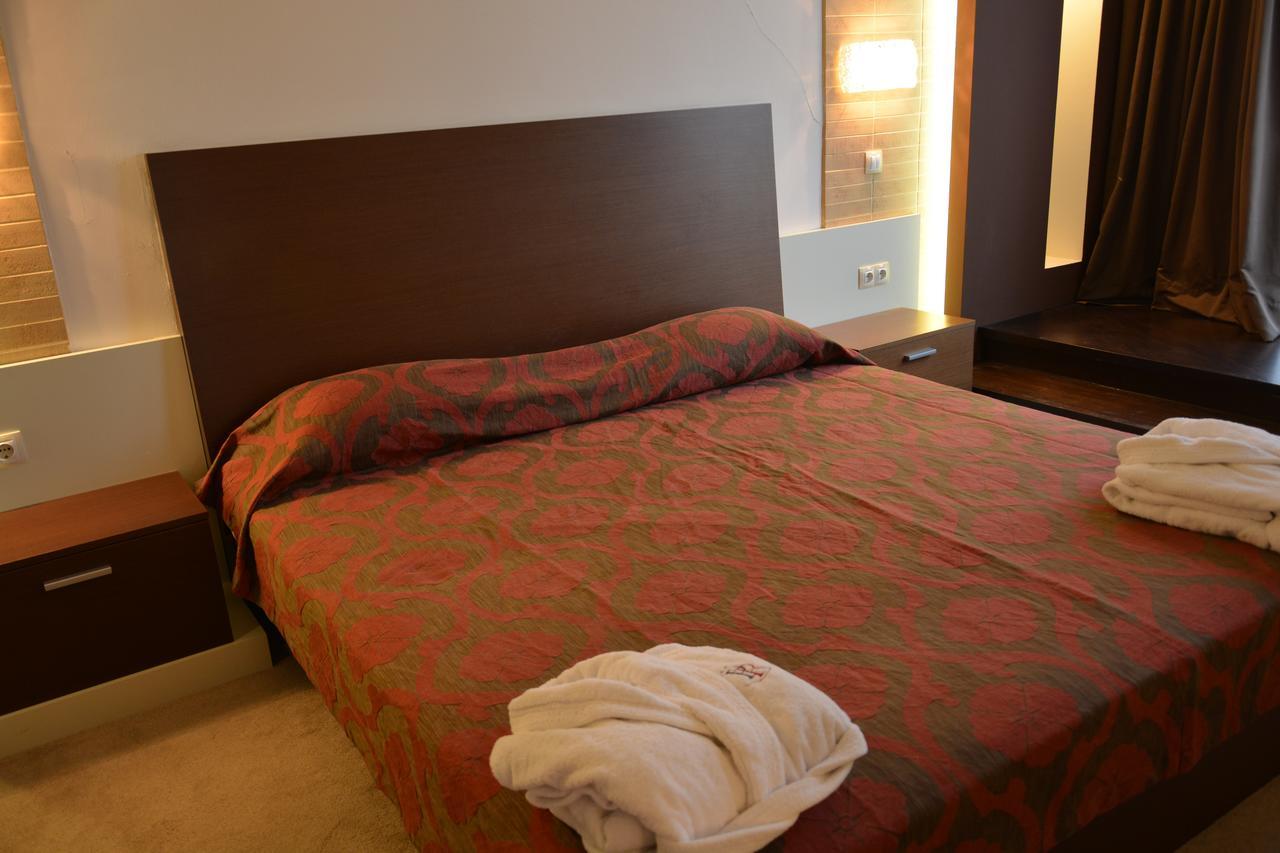 Hotel Presidivm Palace Lovech Exterior foto